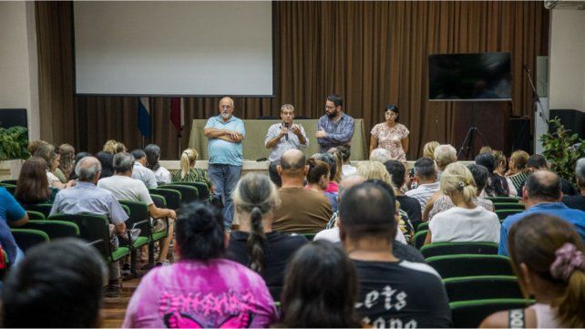 En un encuentro con distintas comisiones vecinales