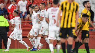 Huracán ganó ante su gente.