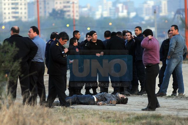 Investigan la muerte de Mente de pollo en el acceso de la autopista