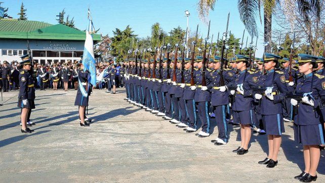 Día de la Bandera: 410 cadetes de la Policía juraron lealtad