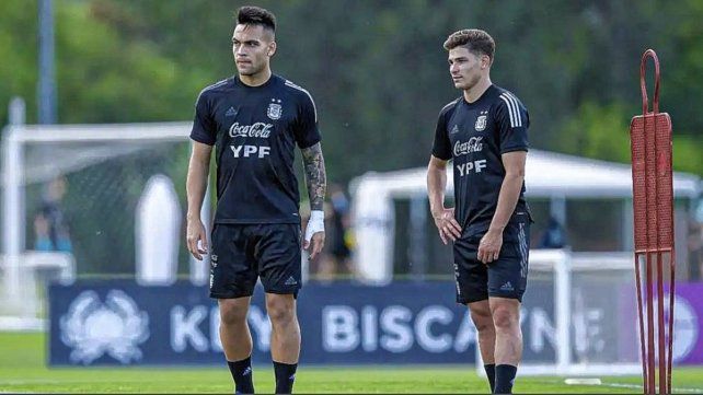 El DT del seleccionado argentino dirigido por Lionel Scaloni continuará este martes su preparación con miras al clásico con Uruguay el jueves en la Bombonera