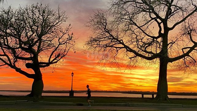 Un viernes con temperaturas primaverales en la ciudad de Santa Fe