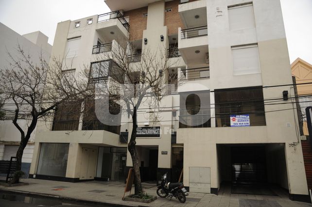 Misterio. Los robos fueron en el piso del edificio Latino ubicado frente la UNL de Derecho.&nbsp;