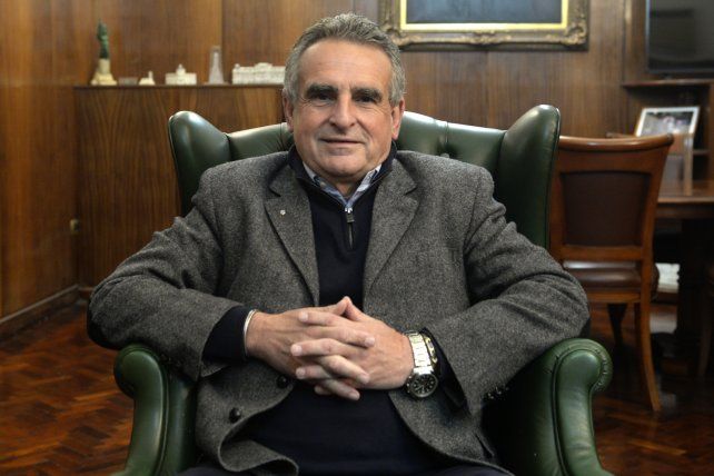 el-postulante-una-banca-el-senado-nacional-fustigo-sus-contendientes
