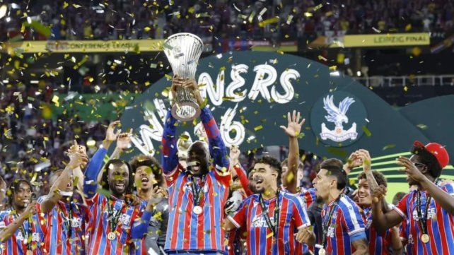 Crystal Palace logró su primer título internacional.