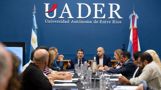 El rector Luciano Filipuzzi iría por la reelección.