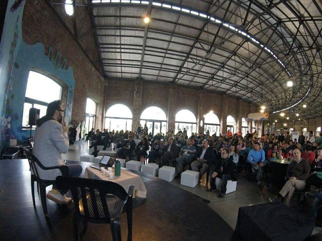 El foro a pleno. Foto Foro Argentino de la Bicicleta.&nbsp;