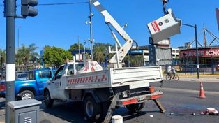 Montiel tenía 38 años y el sábado pasado cayó desde varios metros de altura mientras pintaba un semáforo en la zona de Eva Perón al 5700.
