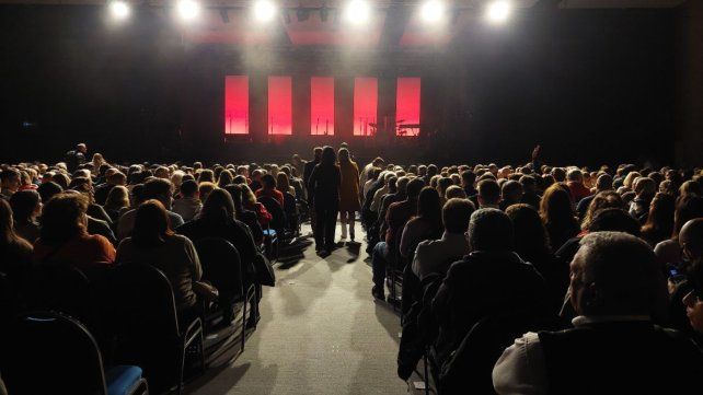 Tocaron a sala llena