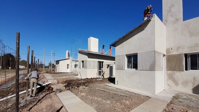 Más vecinos podrán ser propietarios de las 500 casas que IAPV sorteará en Paraná