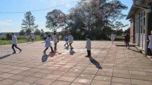Reclaman envío de partidas de limpieza y librería a escuelas
