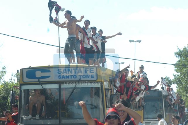 Los santafesinos a favor del paro, a cambio de viajar más seguros