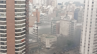 Temor en barrio Martin por el incendio de un auto dentro de la cochera de un edificio