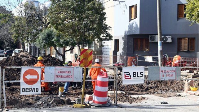Plan integral de bacheo llevado a cabo por la Municipalidad en distintos sectores de la ciudad de Santa Fe Plan integral de bacheo llevado a cabo por la Municipalidad en distintos sectores de la ciudad de Santa Fe