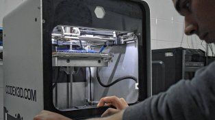 Riqueza. Los docentes se coparon muchísimo y los estudiantes también. Trabajamos con el nivel secundario y primario y ver a los más chicos diseñando en 3D fue algo increíble”, expresó uno de los alumnos que destacó el potencial que tiene el aprendizaje de este tipo de conocimientos.&nbsp;