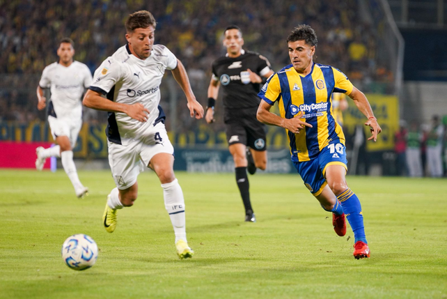 Central le ganó a Independiente, terminó primero en el grupo y enfrentará a Estudiantes en octavos de final