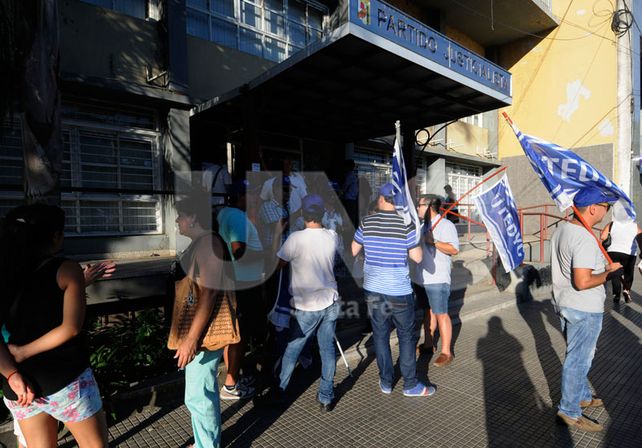 Primer acuerdo. El jueves pasado se decidió que los comicios provinciales se realicen el 8 de mayo