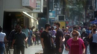 Santa Fe, la primera provincia del interior del país en superar los 100 mil contagios