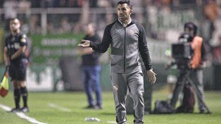 Tevez quedó internado después de acusar dolores en el pecho