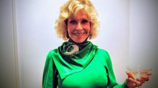 Jane Fonda posó con el pañuelo verde a favor del aborto