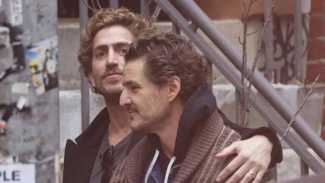 Pedro Pascal y Rafael Olarra