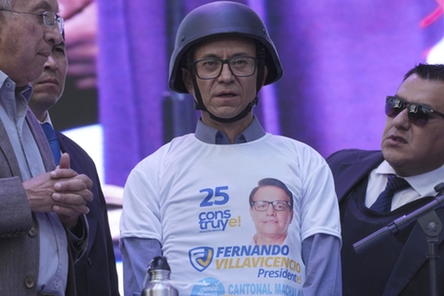 Cristian Zurita es el candidato suplente que reemplaz&oacute; al asesinado Fernando Villavicencio. Hizo campa&ntilde;a con casco y chaleco antibalas.