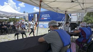 En Santa Fe, autoridades sanitarias advirtieron sobre el aumento de casos de Covid-19 y ya hablan de un posible rebrote