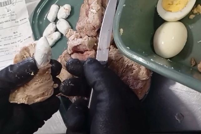 Una mujer intentó ingresar cocaína oculta en bifes a la cárcel de Las Flores y terminó detenida