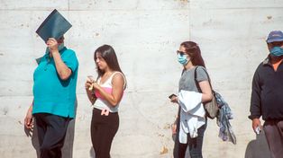 Salud levantó la distancia como medida de prevención contra el Covid