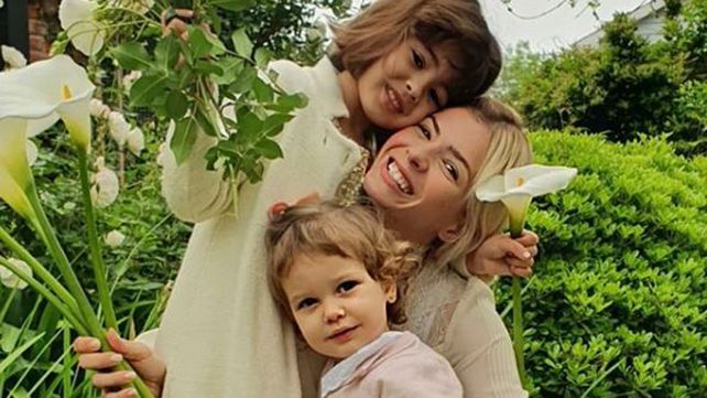 La China con sus hijas Rufina y Magnolia.