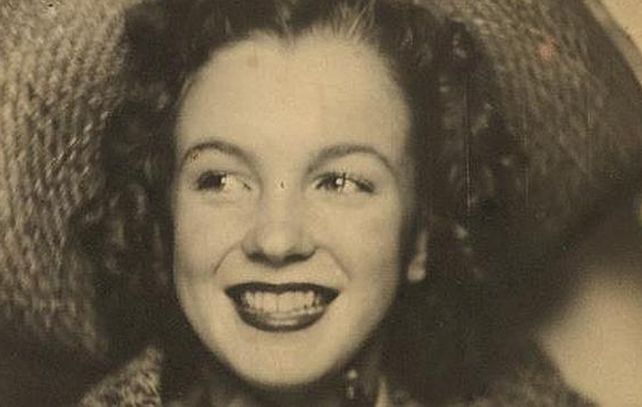Norma Jean Baker a los 14