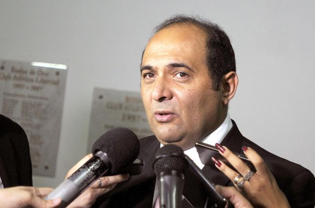 El intendente tucumano debió pedir disculpas tras el insólito error en el Día de la Bandera.