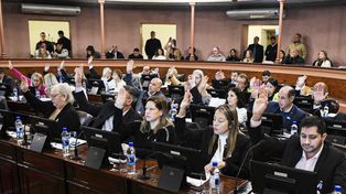 La Cámara de Diputados votó por unanimidad en general a favor de una iniciativa del Ejecutivo. También se sancionó una modificación de la Ley de Comunas
