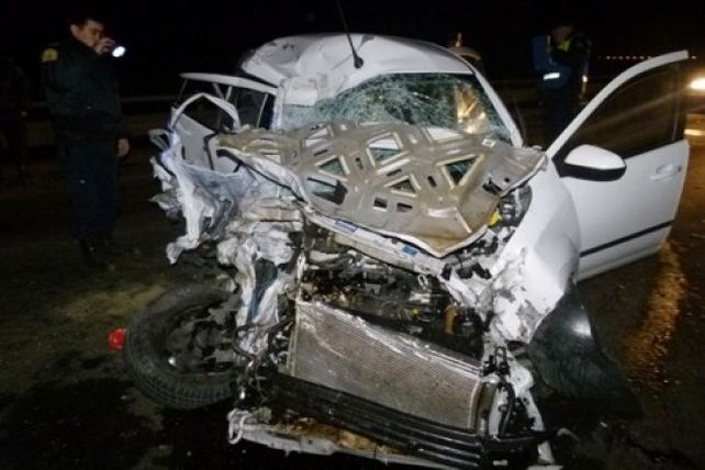 Un muerto en un choque frontal, sobre un puente de la ruta nacional 14