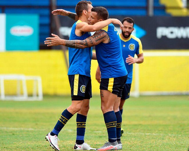 Uno de los jugadores más señalados por los hinchas fue Emiliano Vecchio