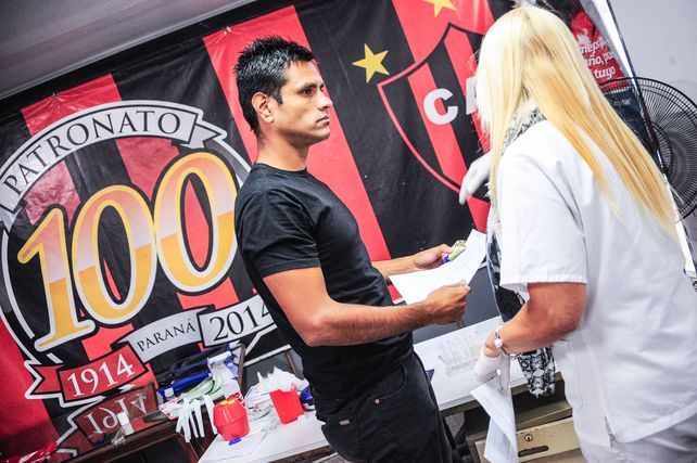 Los jugadores de Patronato donaron sangre / Fotos Diego Arias