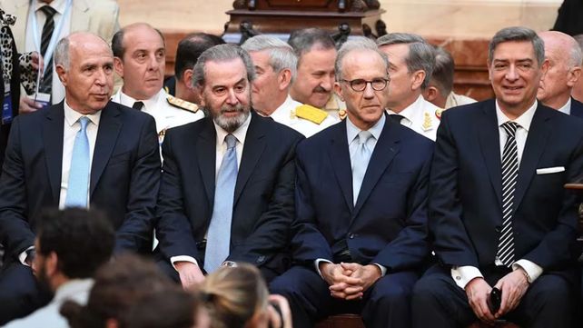 Pacto de Mayo de Javier Milei:  presencias y ausencias