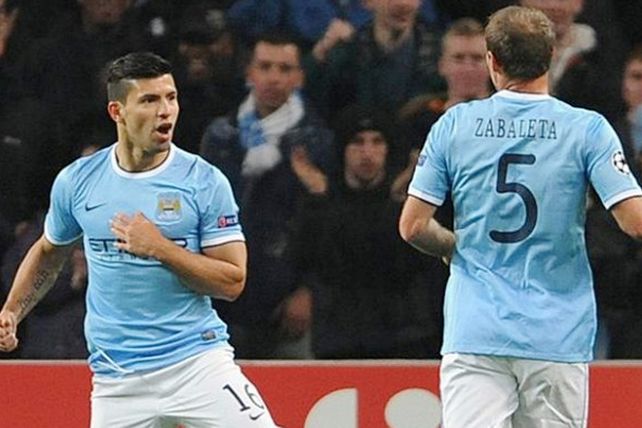 El City vence al Arsenal con gol del Kun y acorta la brecha