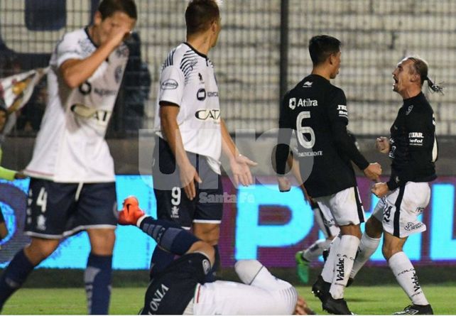 Colón ya sabe día y cancha para jugar por Copa Argentina