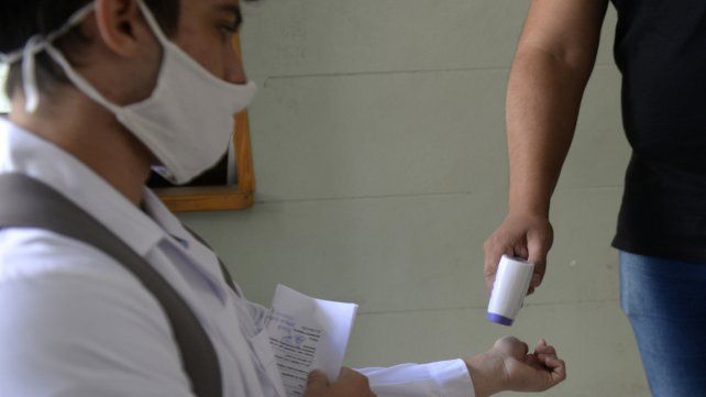 En las escuelas se implementarán todos los protocolos.
