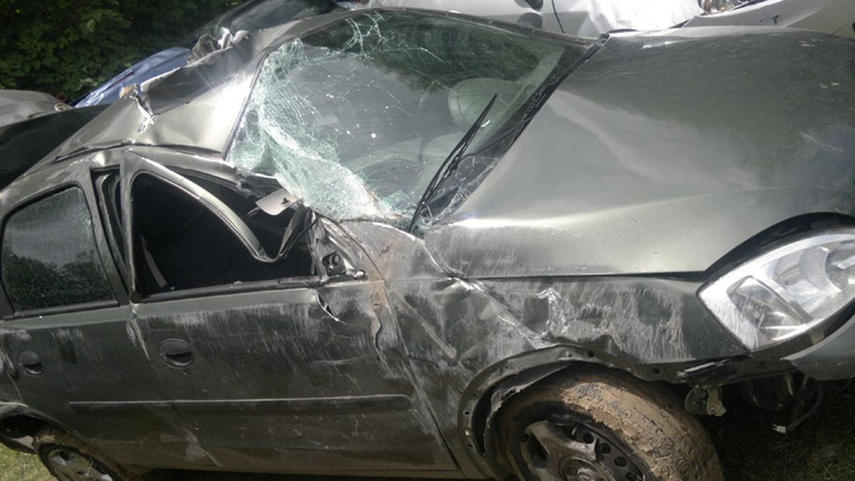 Una mujer herida por un vuelco en la ruta 12