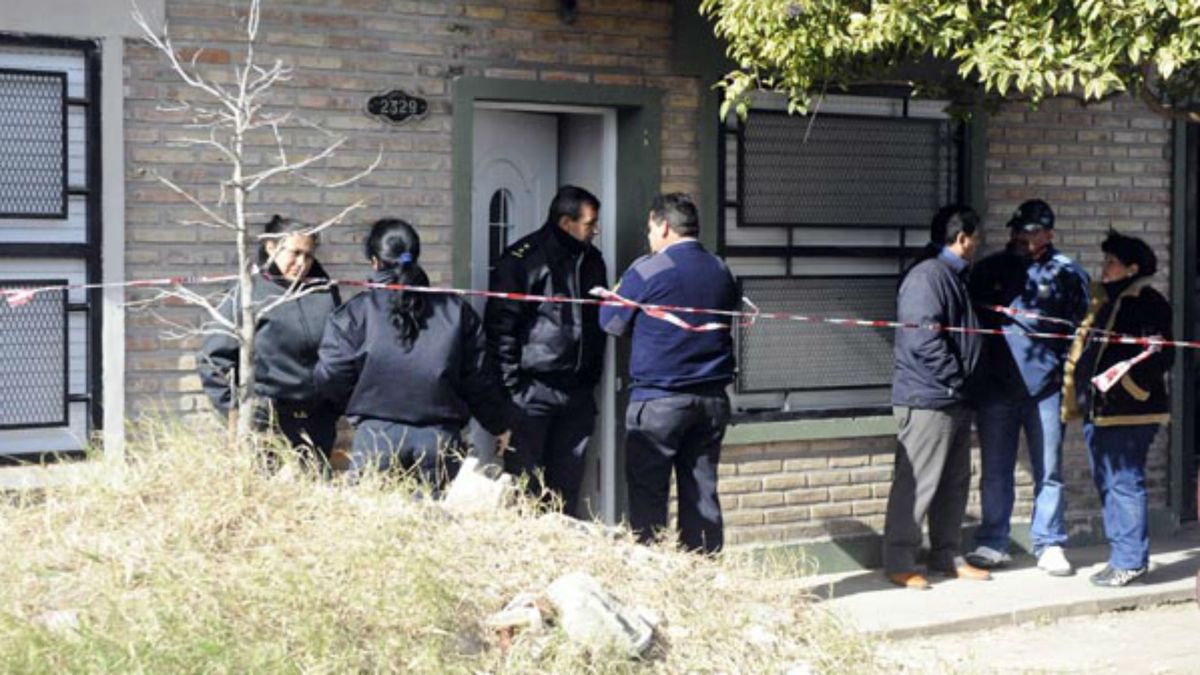 Acuerda 20 años de cárcel por un crimen y asaltar dos bancos