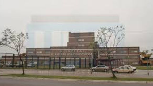 Beba está grave tras caer en andador desde un balcón