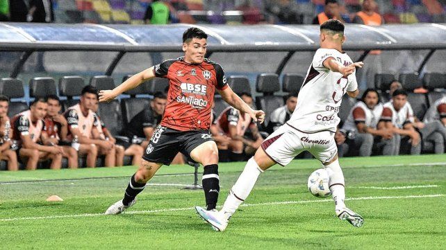 Central Córdoba y Lanús terminaron 0 a 0 en el Madre de Ciudades.