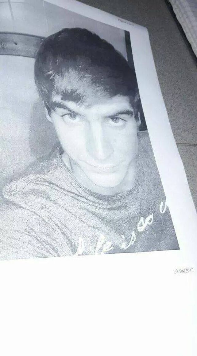 Buscan a un joven que se ausentó de su hogar en Federación