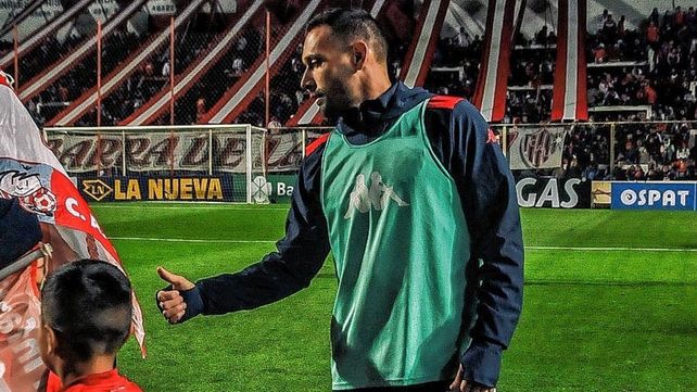 Unión confirmó el desgarro de Claudio Corvalán