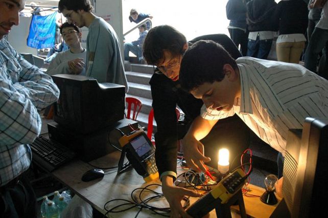 Primer congreso sobre educación técnica e industrias en Santa Fe