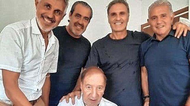 Oscar Ruggeri fue uno de los campeones del mundo que visitó a Carlos Bilardo.