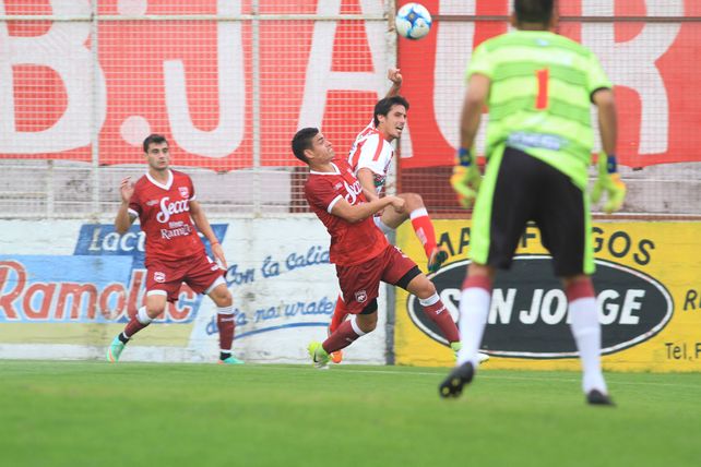 Atlético hizo un aceptable primer tiempo