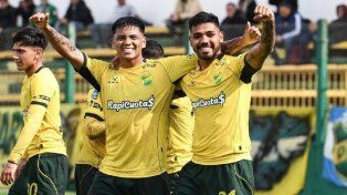 Torneo Clausura: Defensa goleó a San Lorenzo y profundizó su crisis